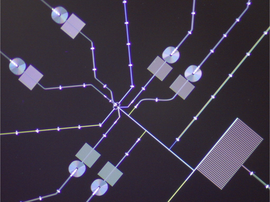 Floating Electron EeroQ Makes World-First Breakthrough in Electron Qubits Floating on ...